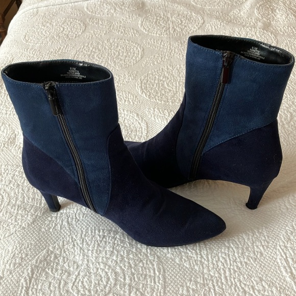 8 1/2 M Midnight Blue Impo Boots - Picture 2 of 7